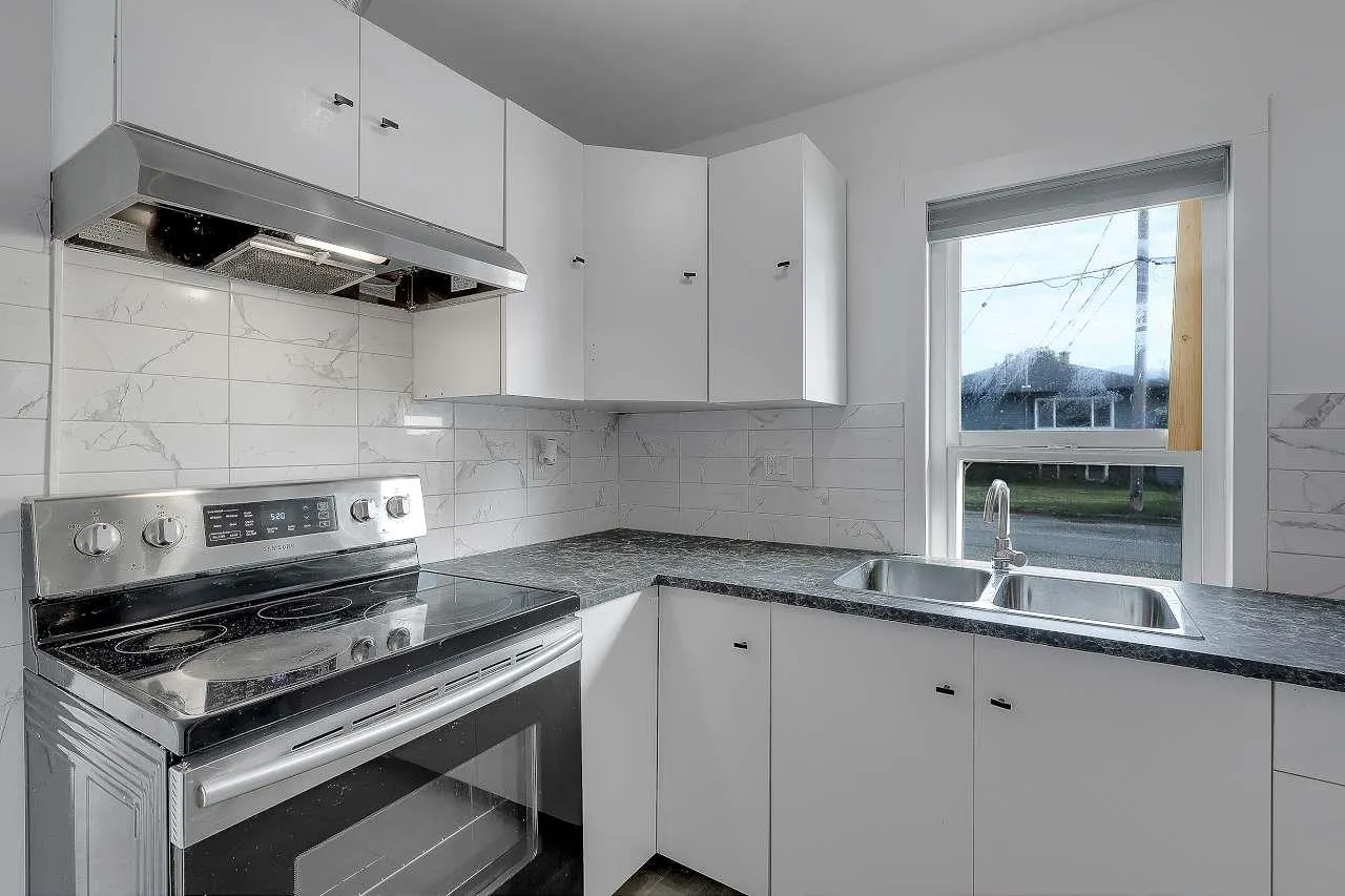 45870 HENLEY AVENUE|Chilliwack Proper West