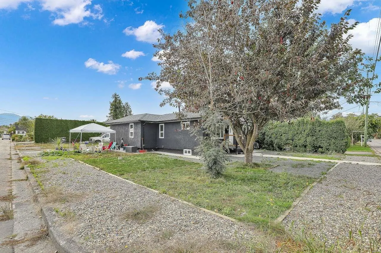 45870 HENLEY AVENUE|Chilliwack Proper West