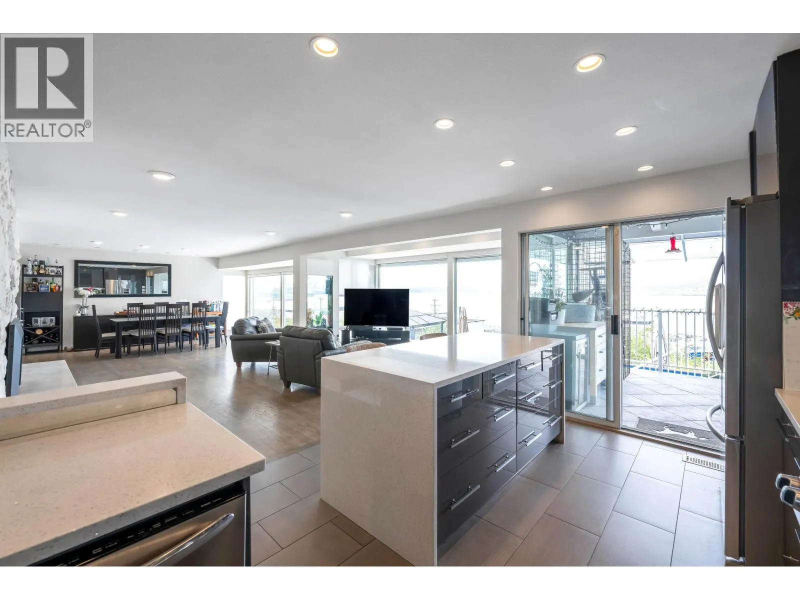 2385 WALL STREET
