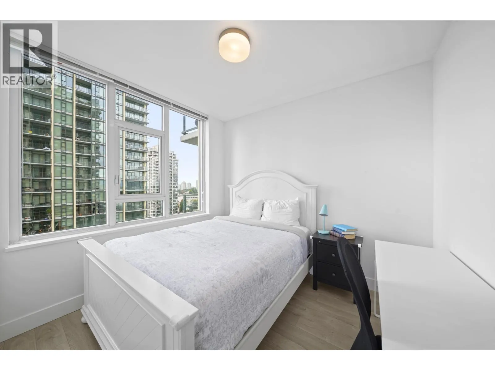 1610 7303 NOBLE LANE