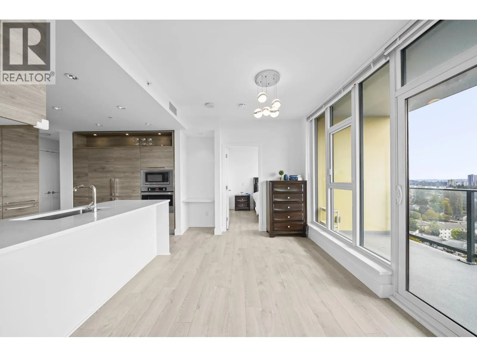 1610 7303 NOBLE LANE