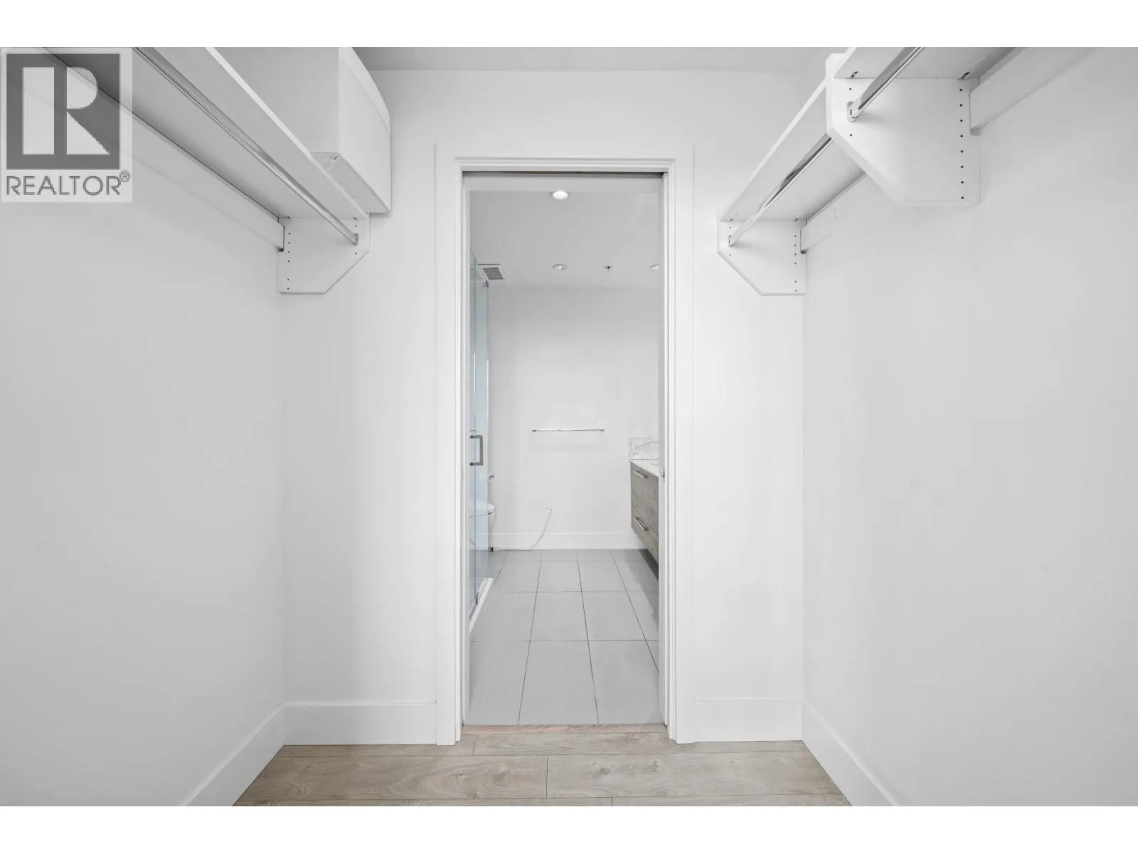 1610 7303 NOBLE LANE