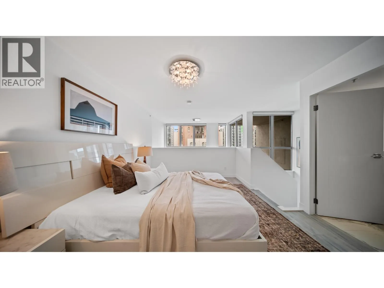 1802 1238 RICHARDS STREET