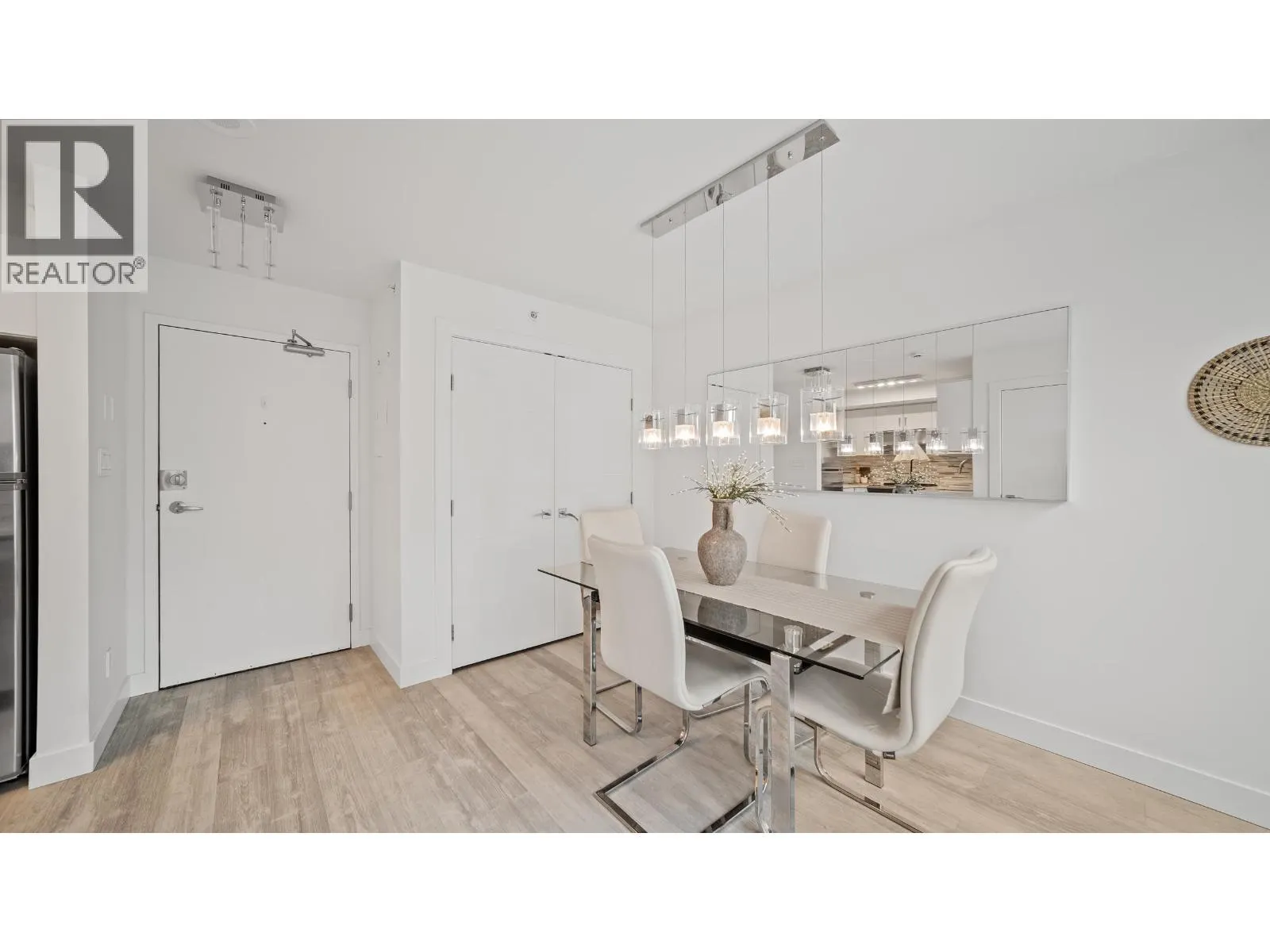1802 1238 RICHARDS STREET