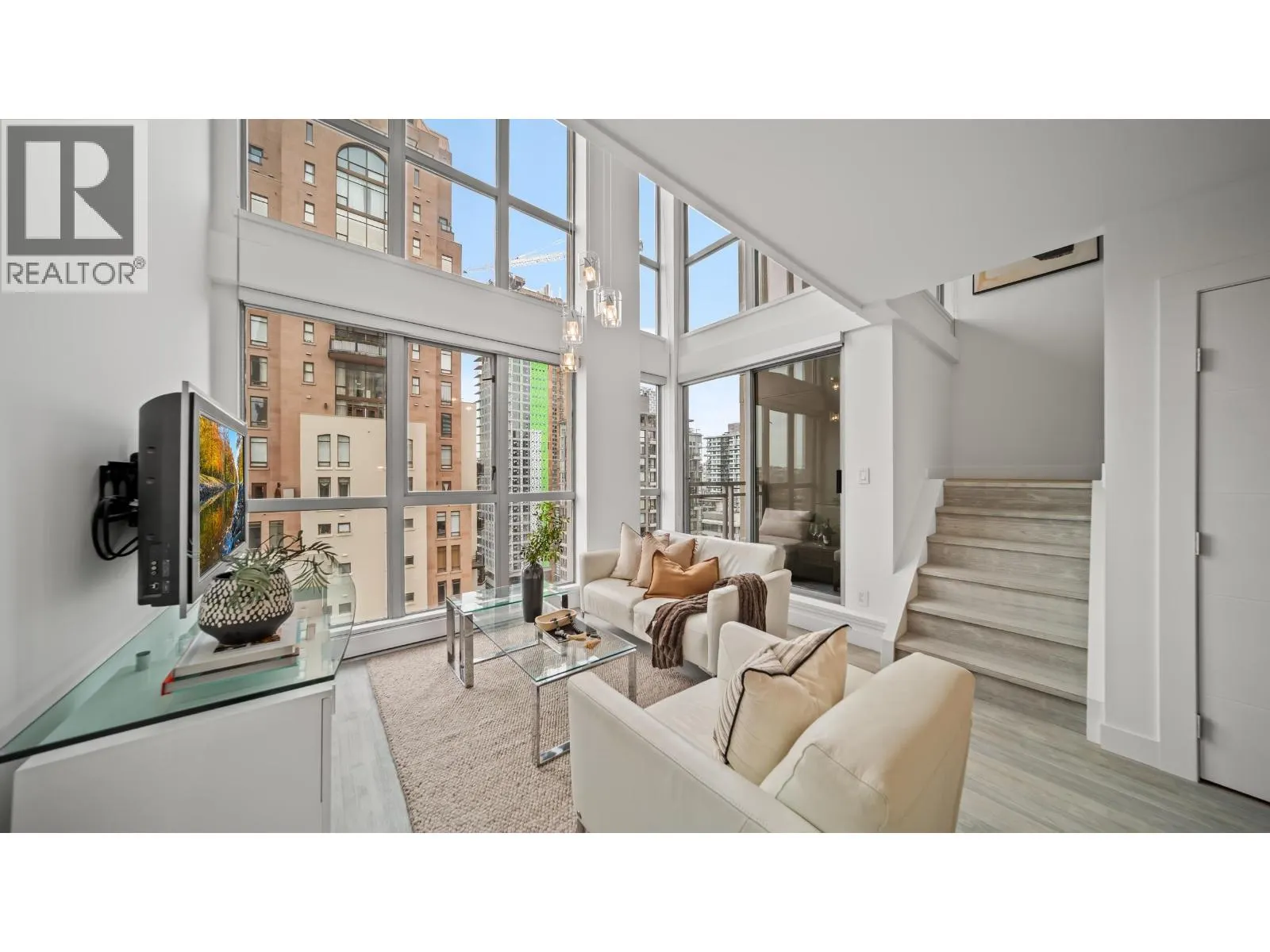 1802 1238 RICHARDS STREET