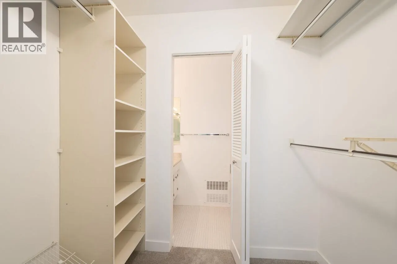 810 235 KEITH ROAD