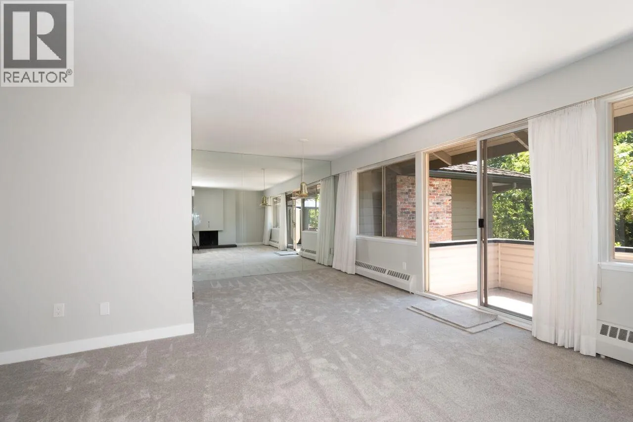 810 235 KEITH ROAD