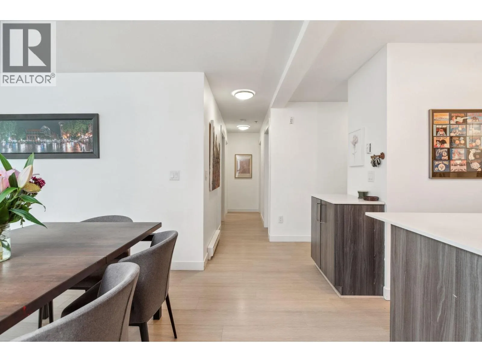 501 160 SHORELINE CIRCLE