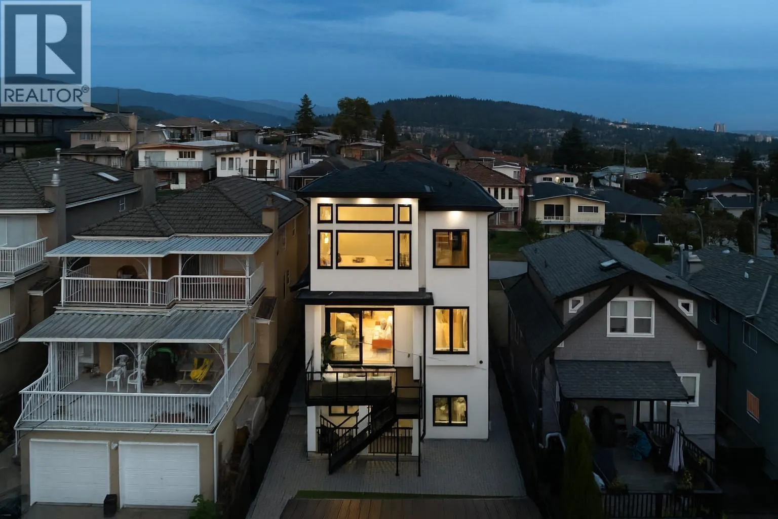 131 GROSVENOR AVENUE