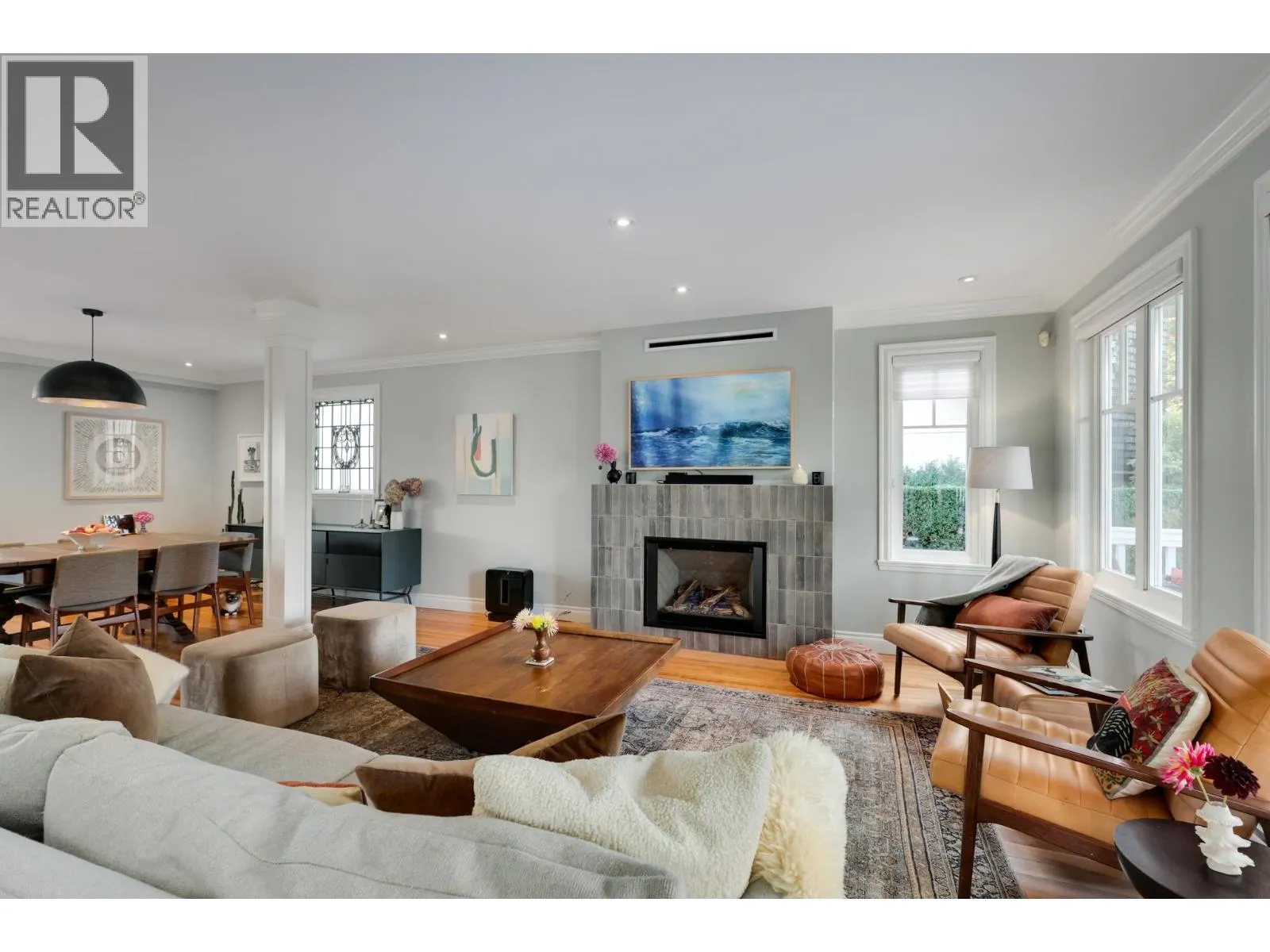 563 E 6TH STREET