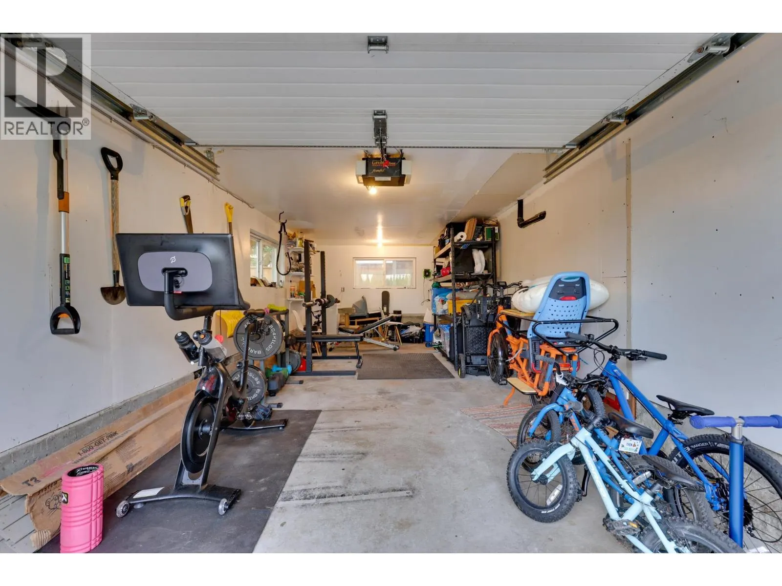 563 E 6TH STREET
