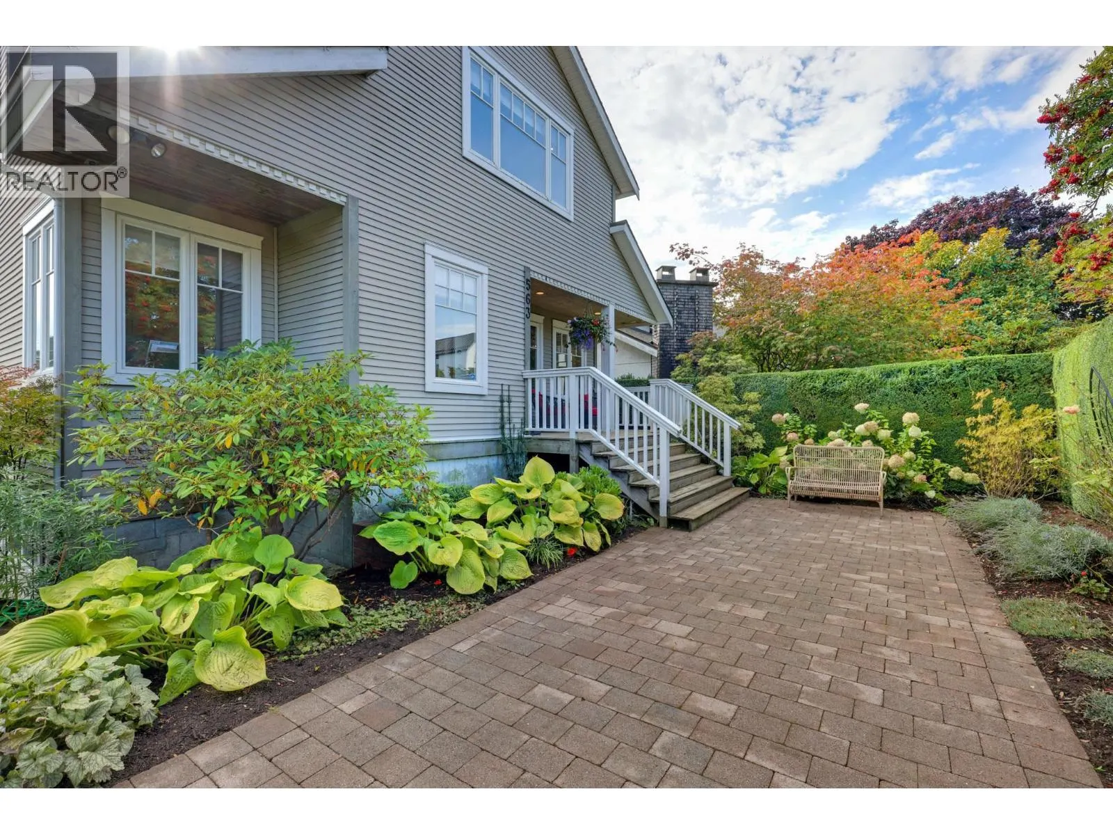 563 E 6TH STREET