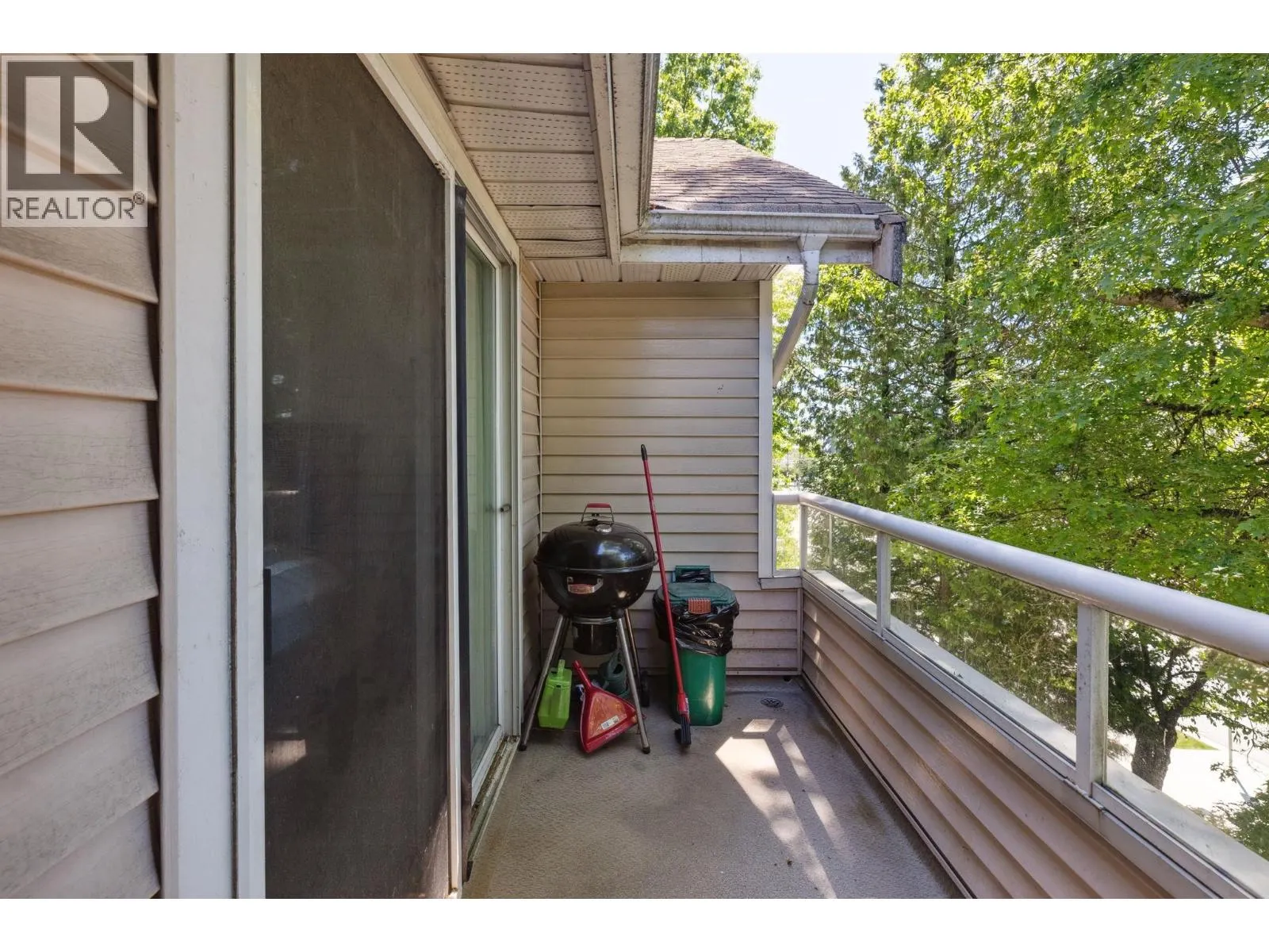 309 7368 ROYAL OAK AVENUE