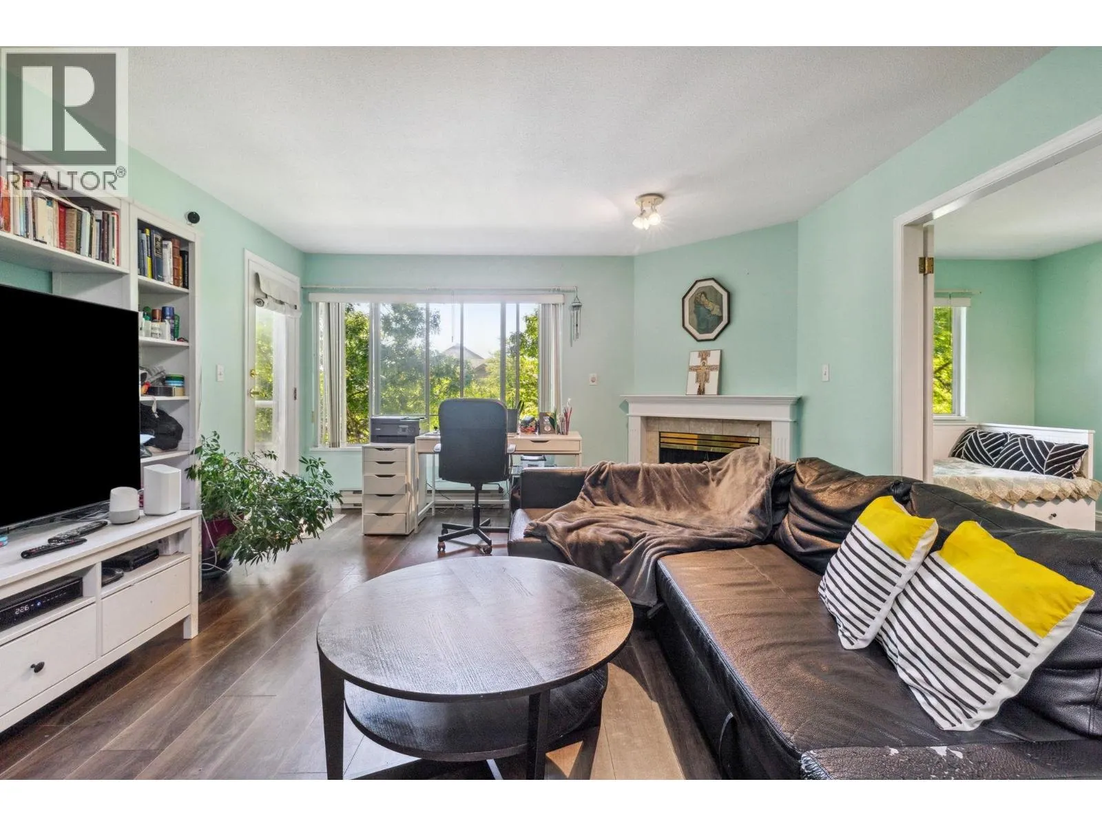 309 7368 ROYAL OAK AVENUE