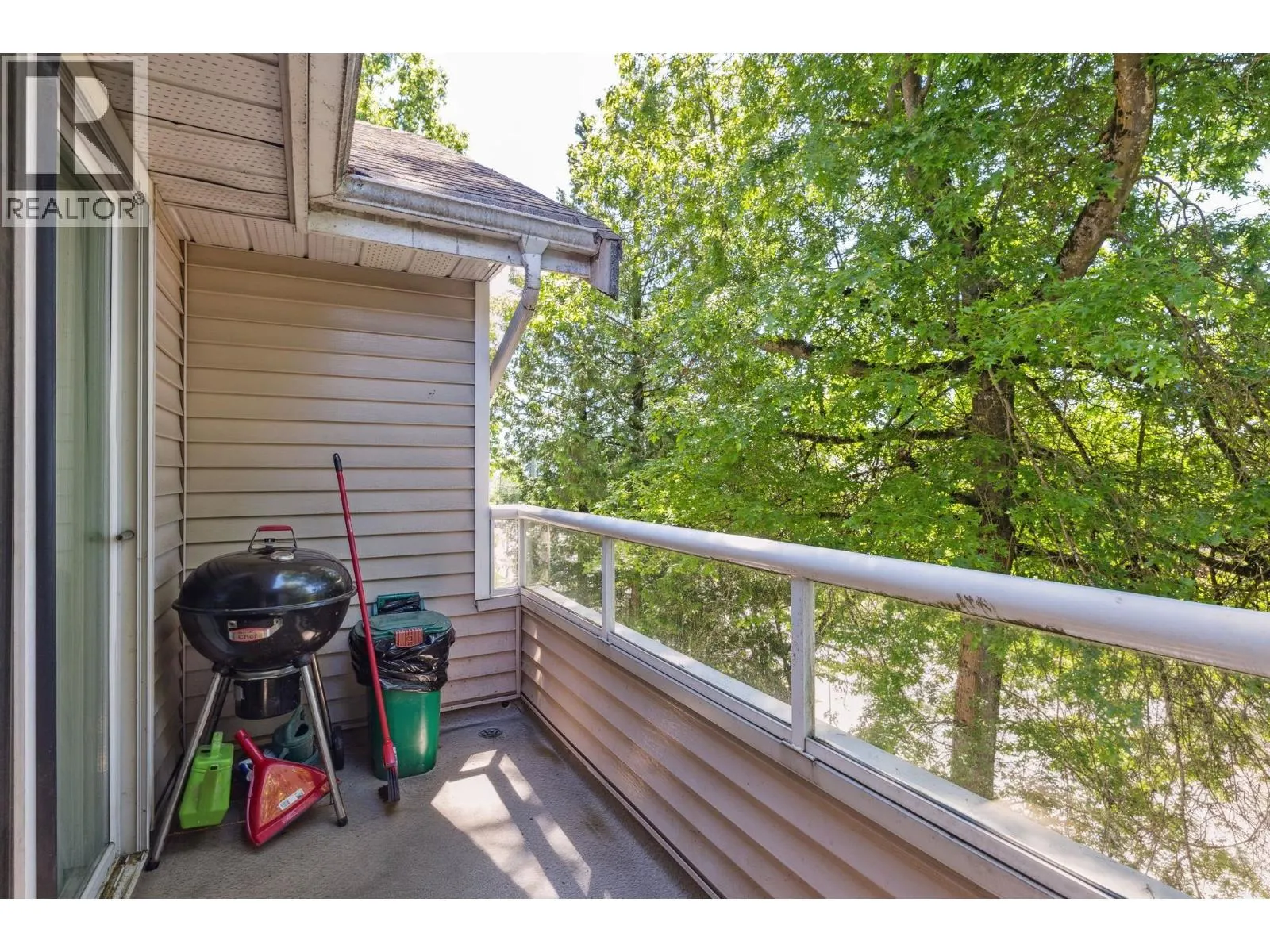 309 7368 ROYAL OAK AVENUE