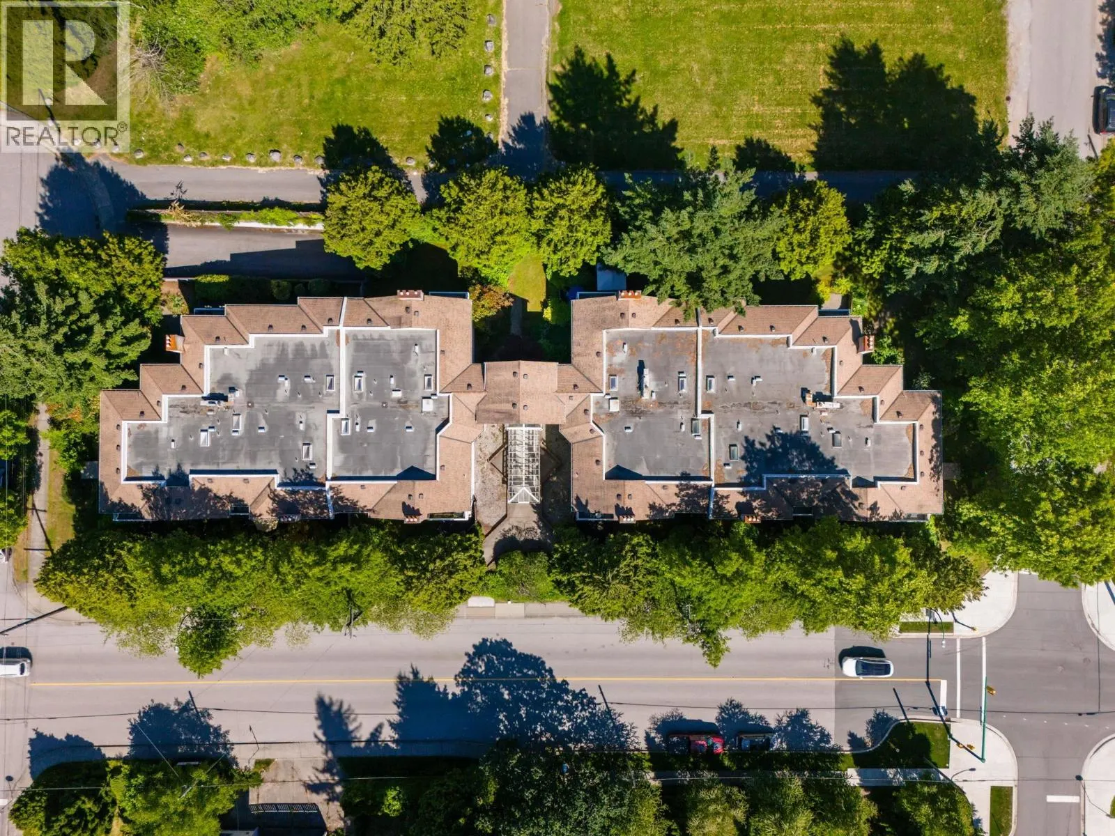 309 7368 ROYAL OAK AVENUE