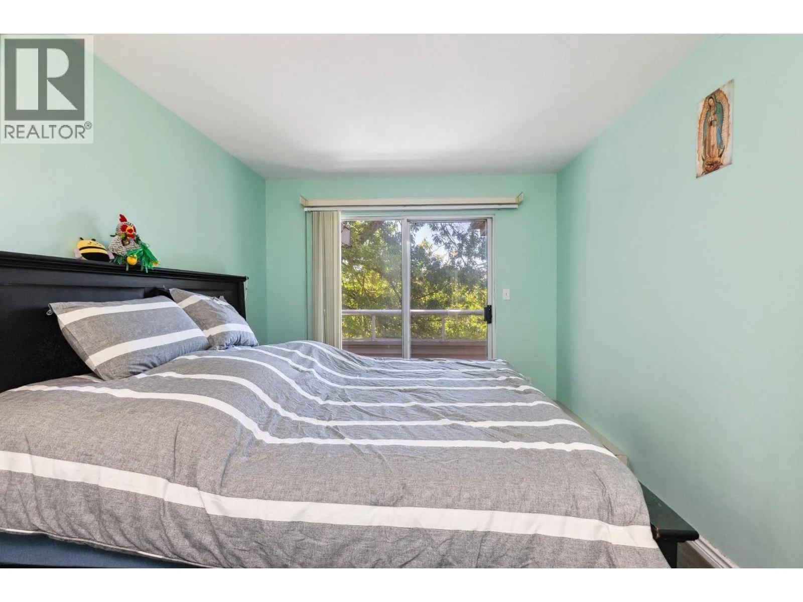 309 7368 ROYAL OAK AVENUE