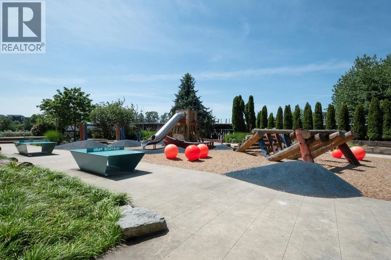 605 1245 QUAYSIDE DRIVE