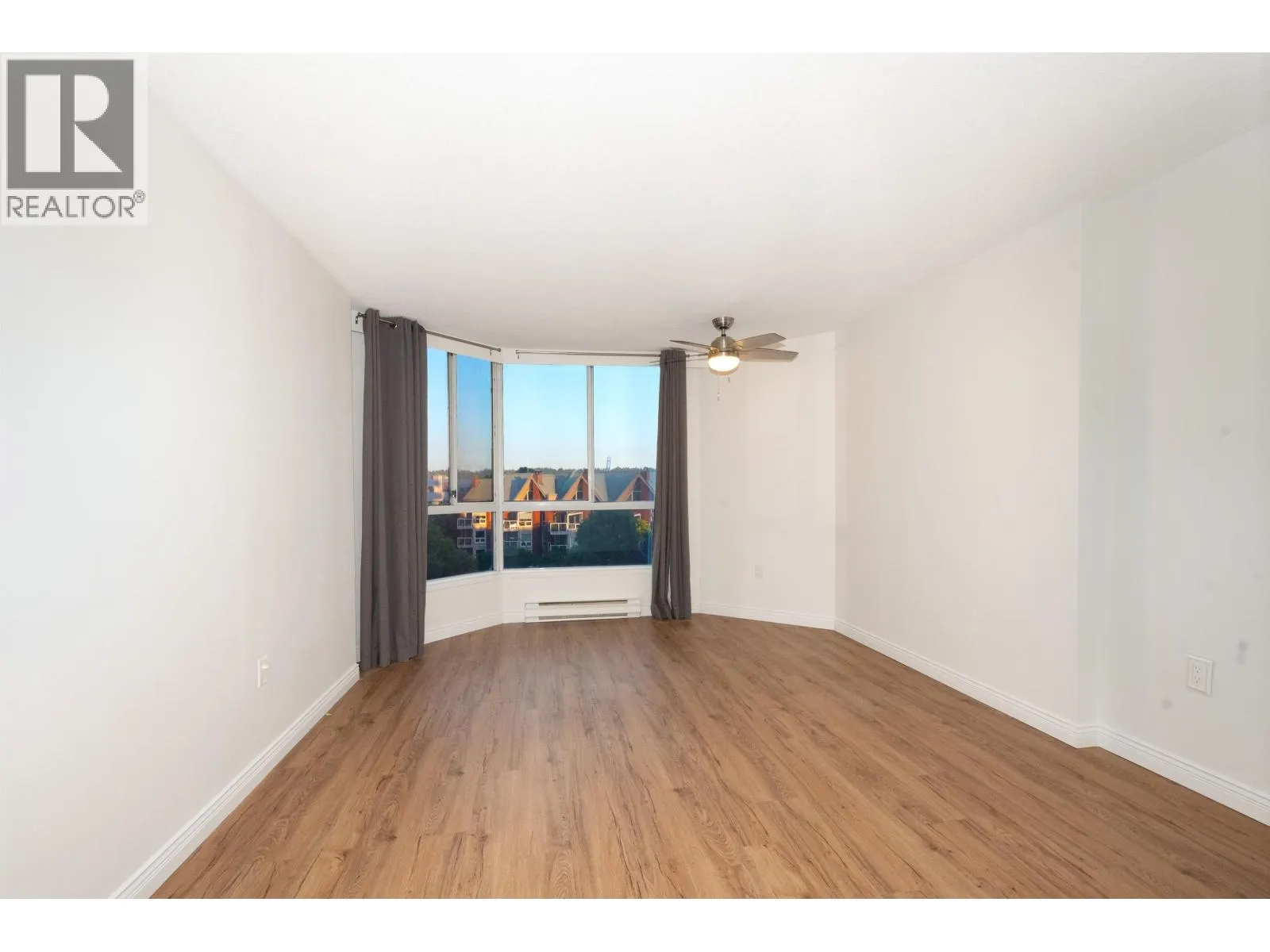 605 1245 QUAYSIDE DRIVE