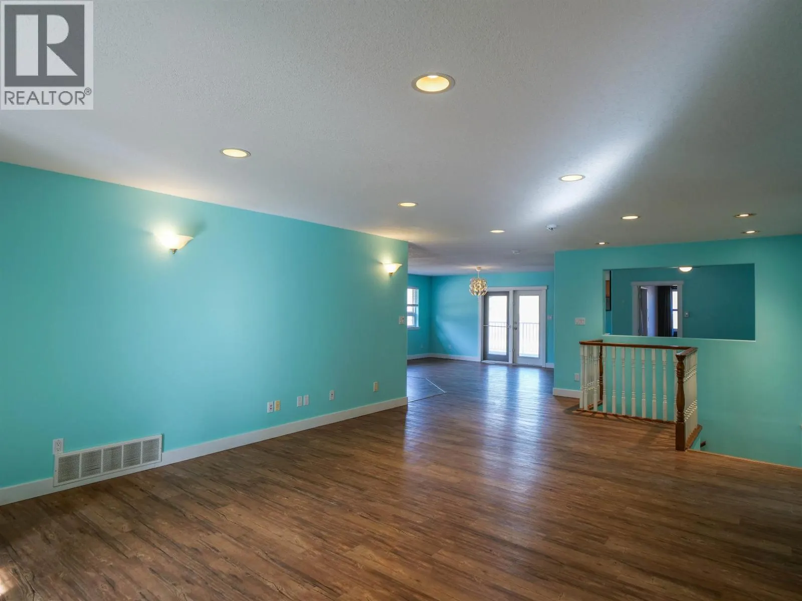 380 DENNIS ROAD