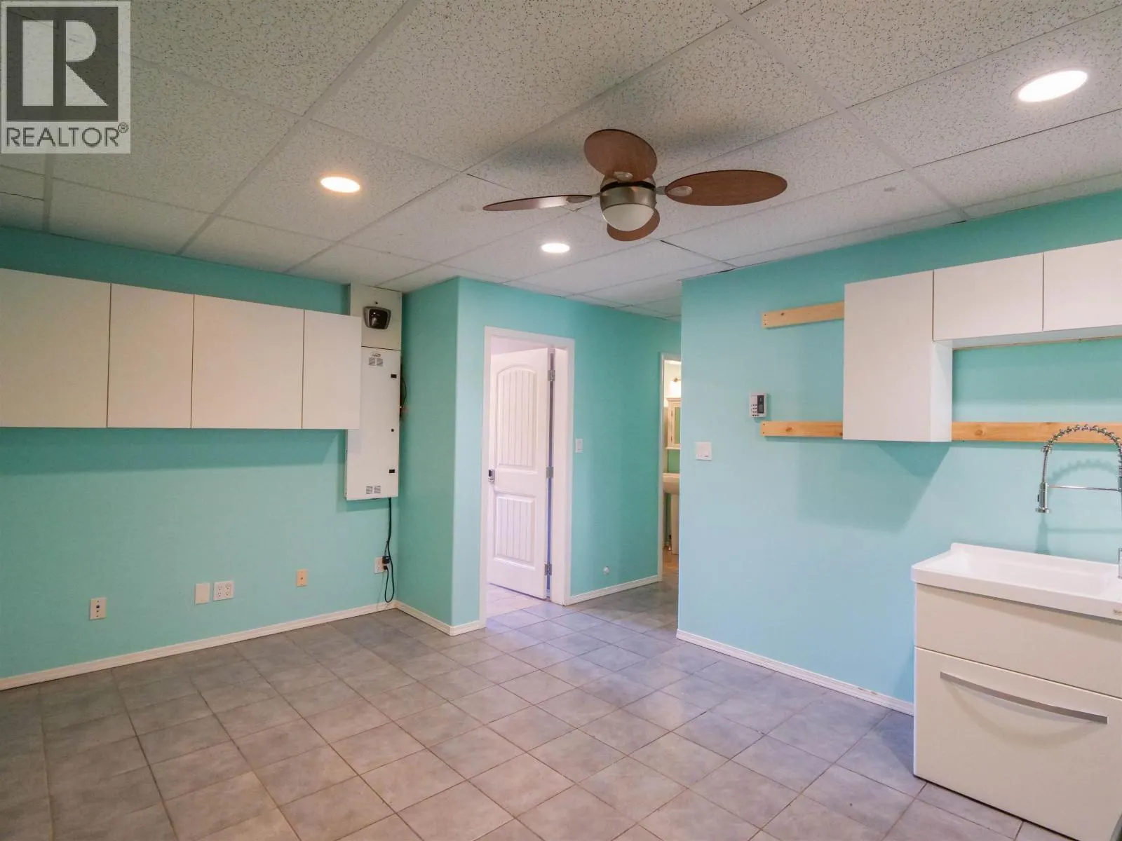 380 DENNIS ROAD