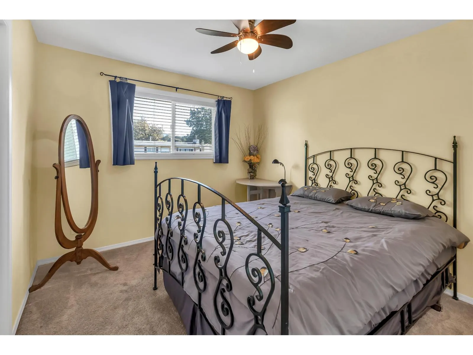 8775 VICARS STREET|Chilliwack Proper West