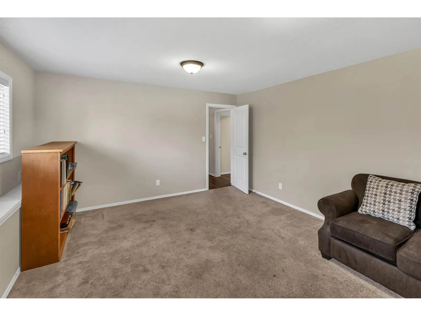 8775 VICARS STREET|Chilliwack Proper West