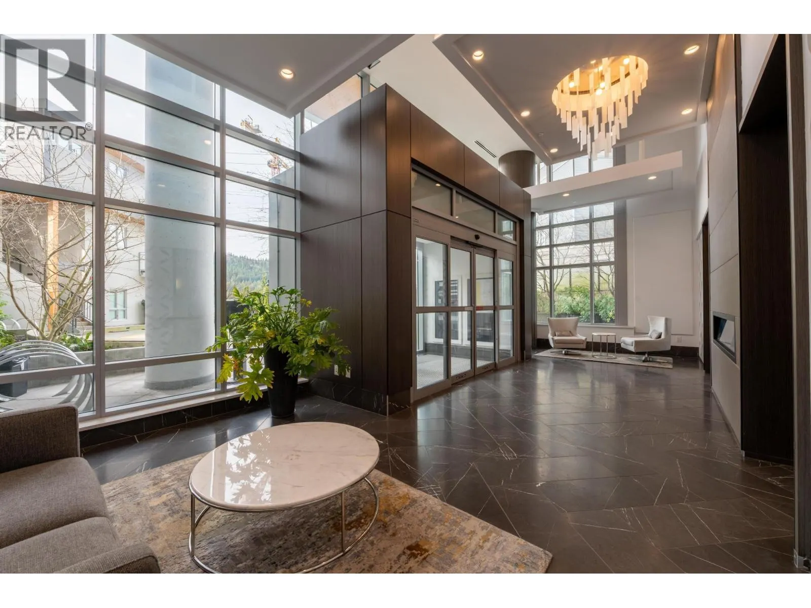 1408 520 COMO LAKE AVENUE