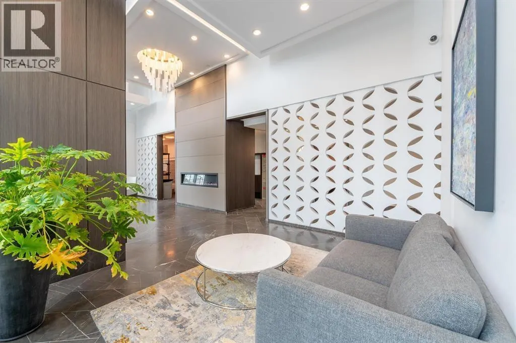 1408 520 COMO LAKE AVENUE