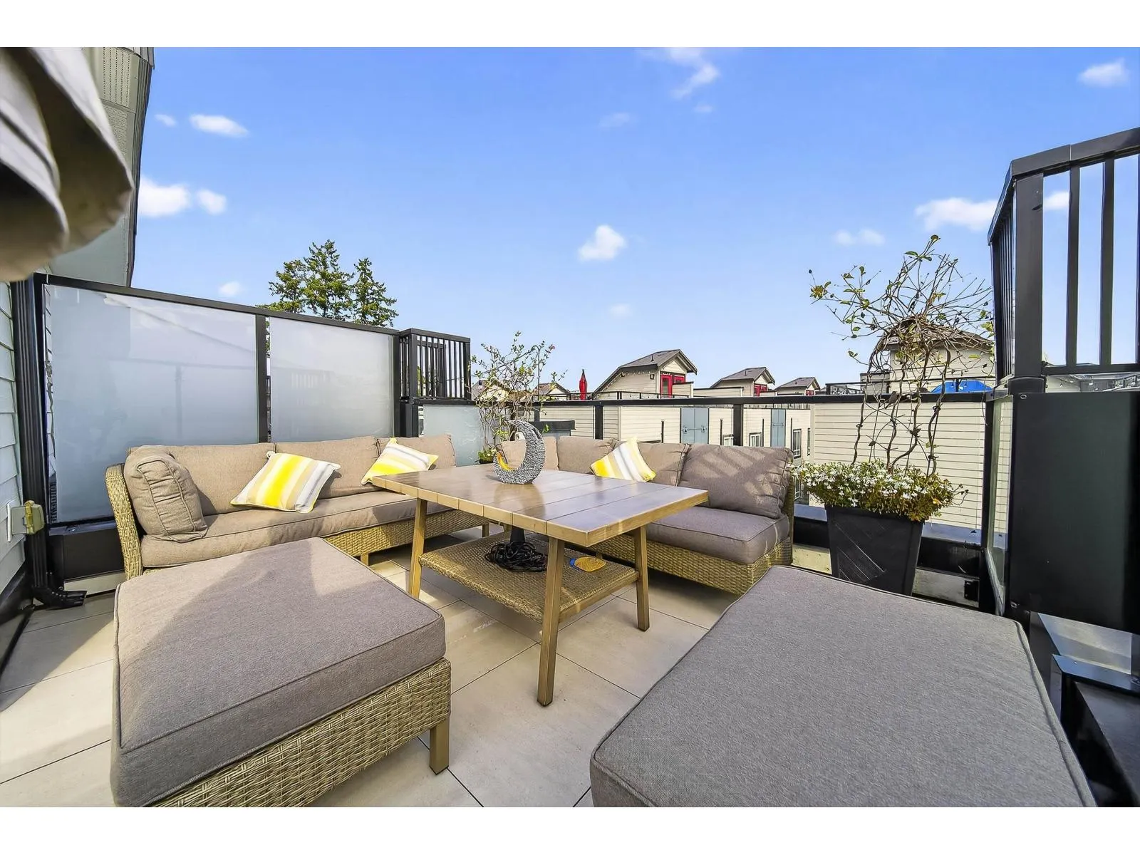 16 5476 BRYDON CRESCENT