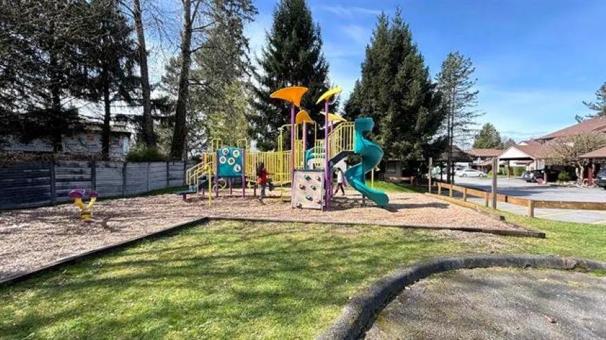 111 13880 74 AVENUE