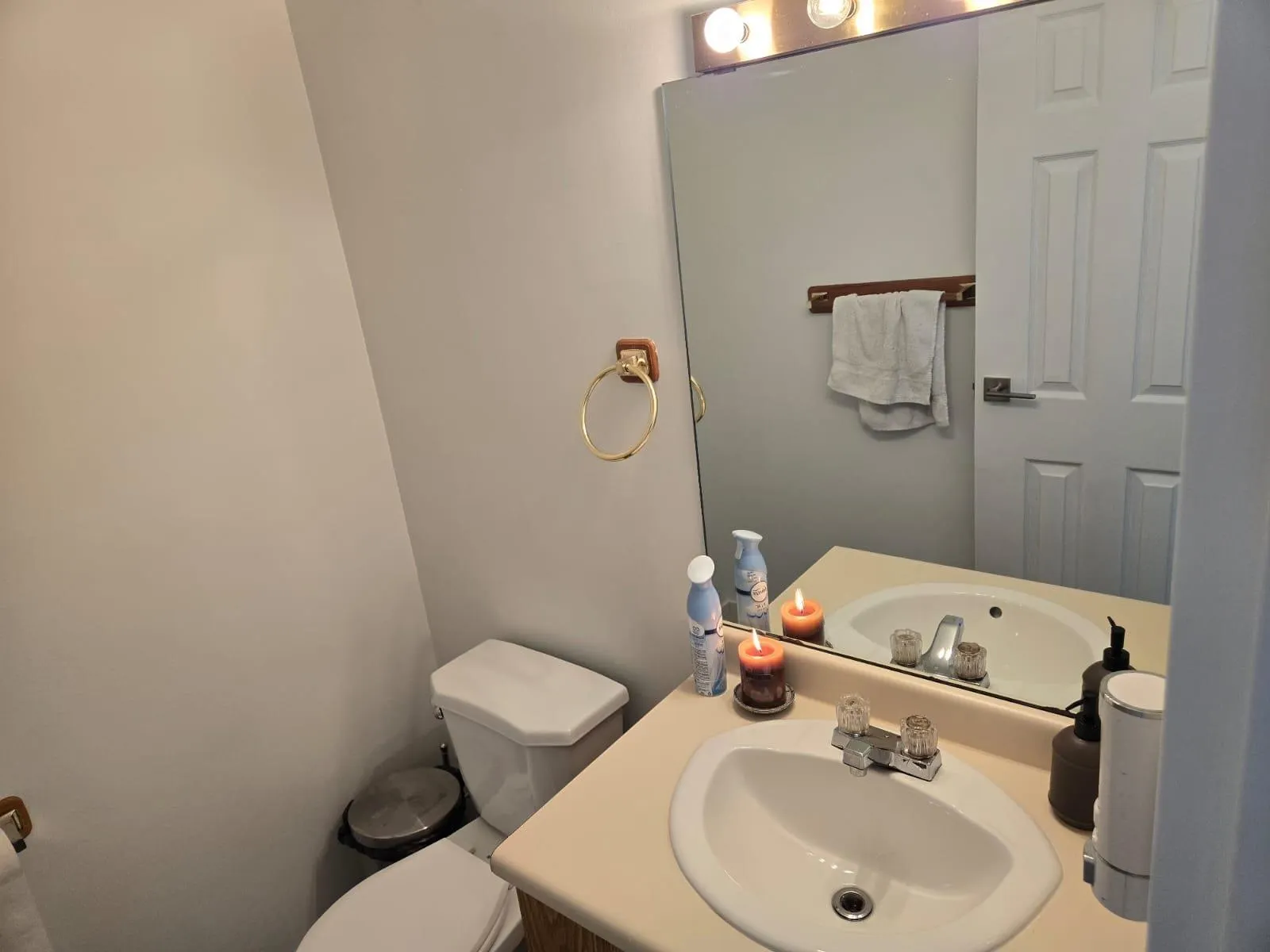 111 13880 74 AVENUE