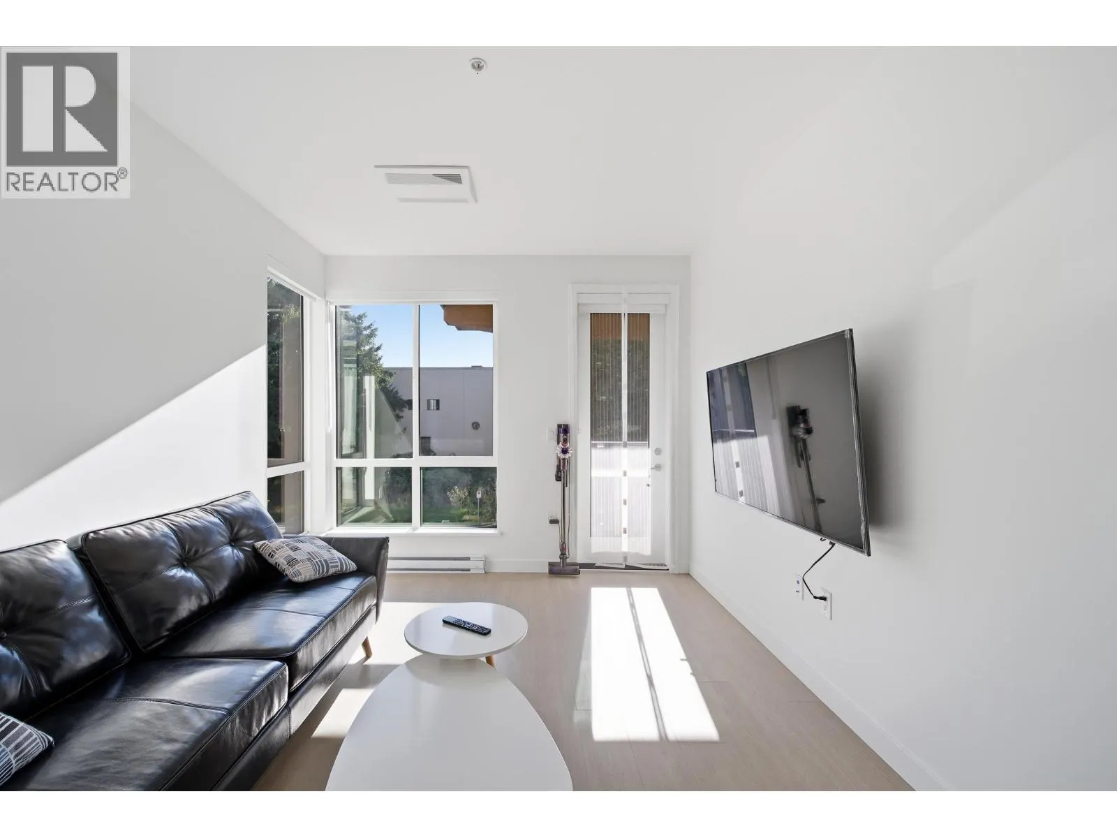 309 7588 16TH STREET