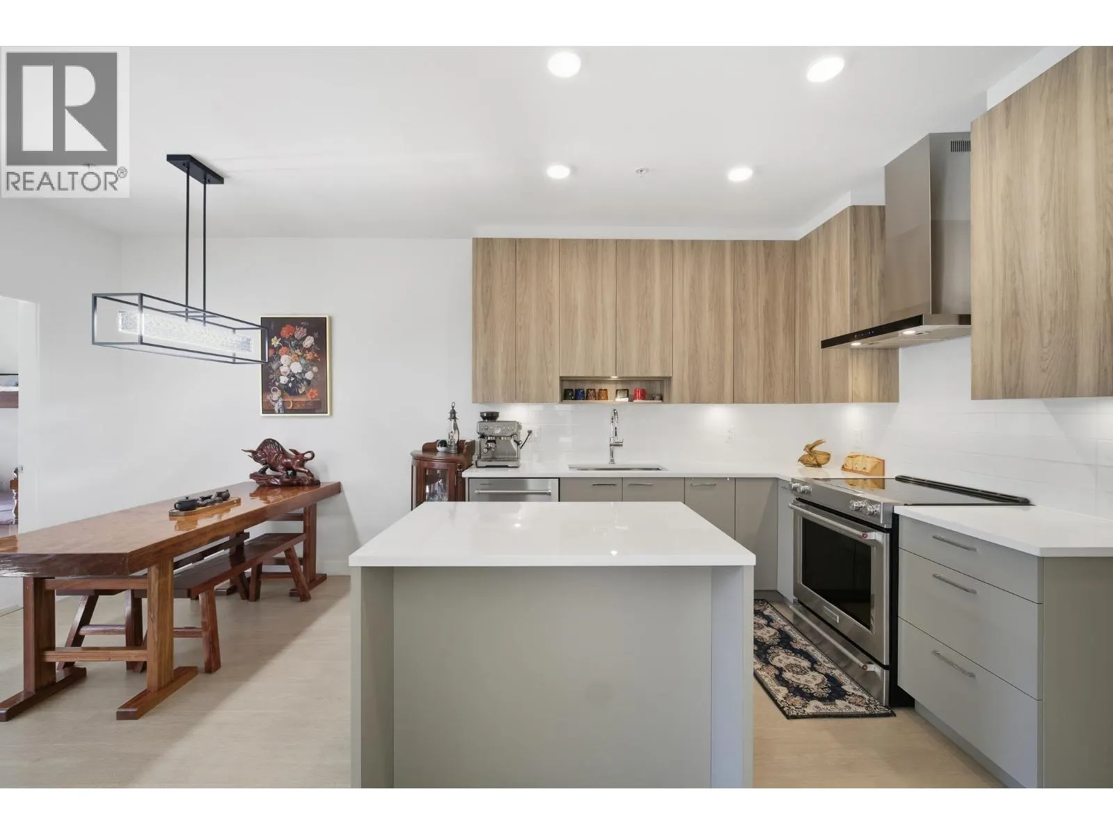 309 7588 16TH STREET