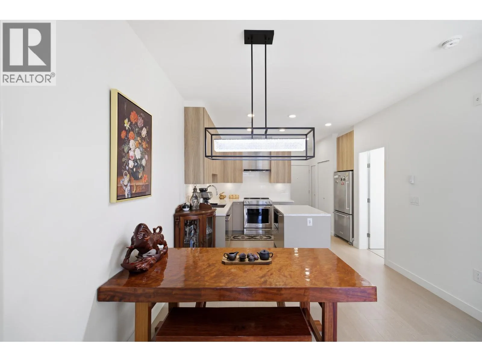 309 7588 16TH STREET