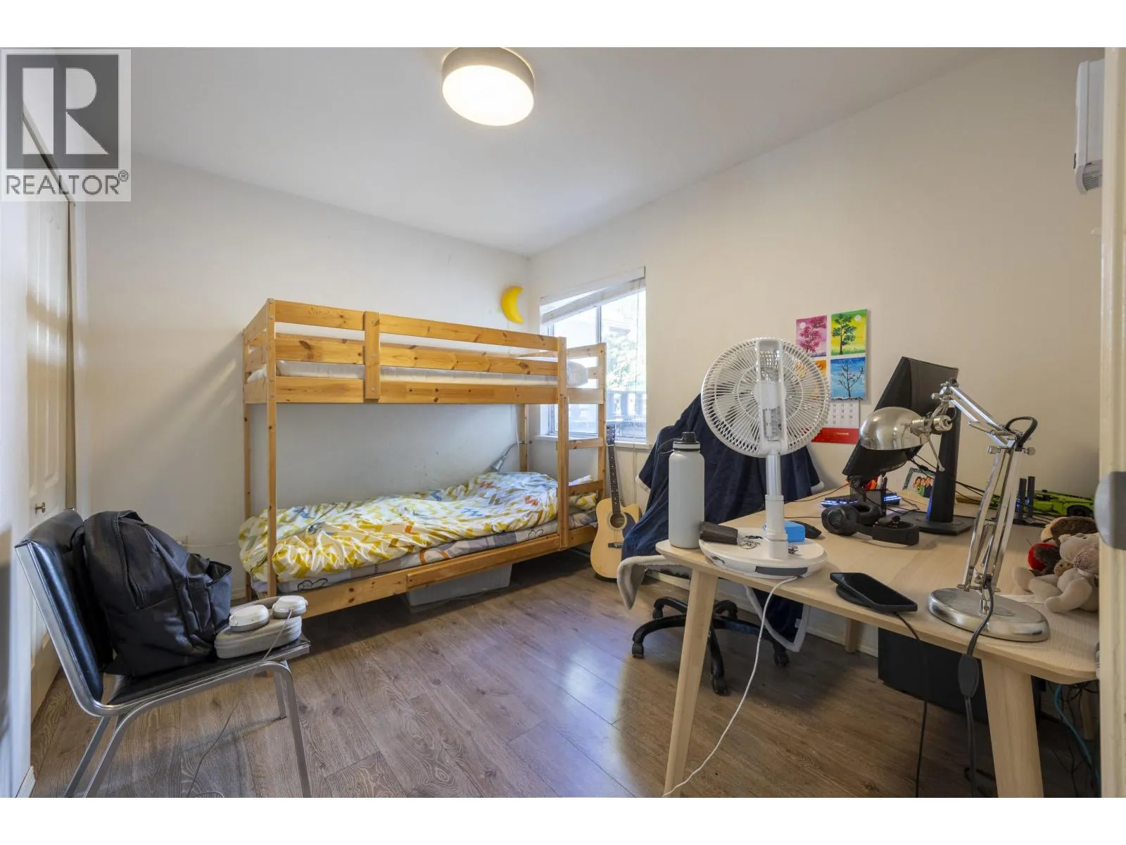180 100 LAVAL STREET