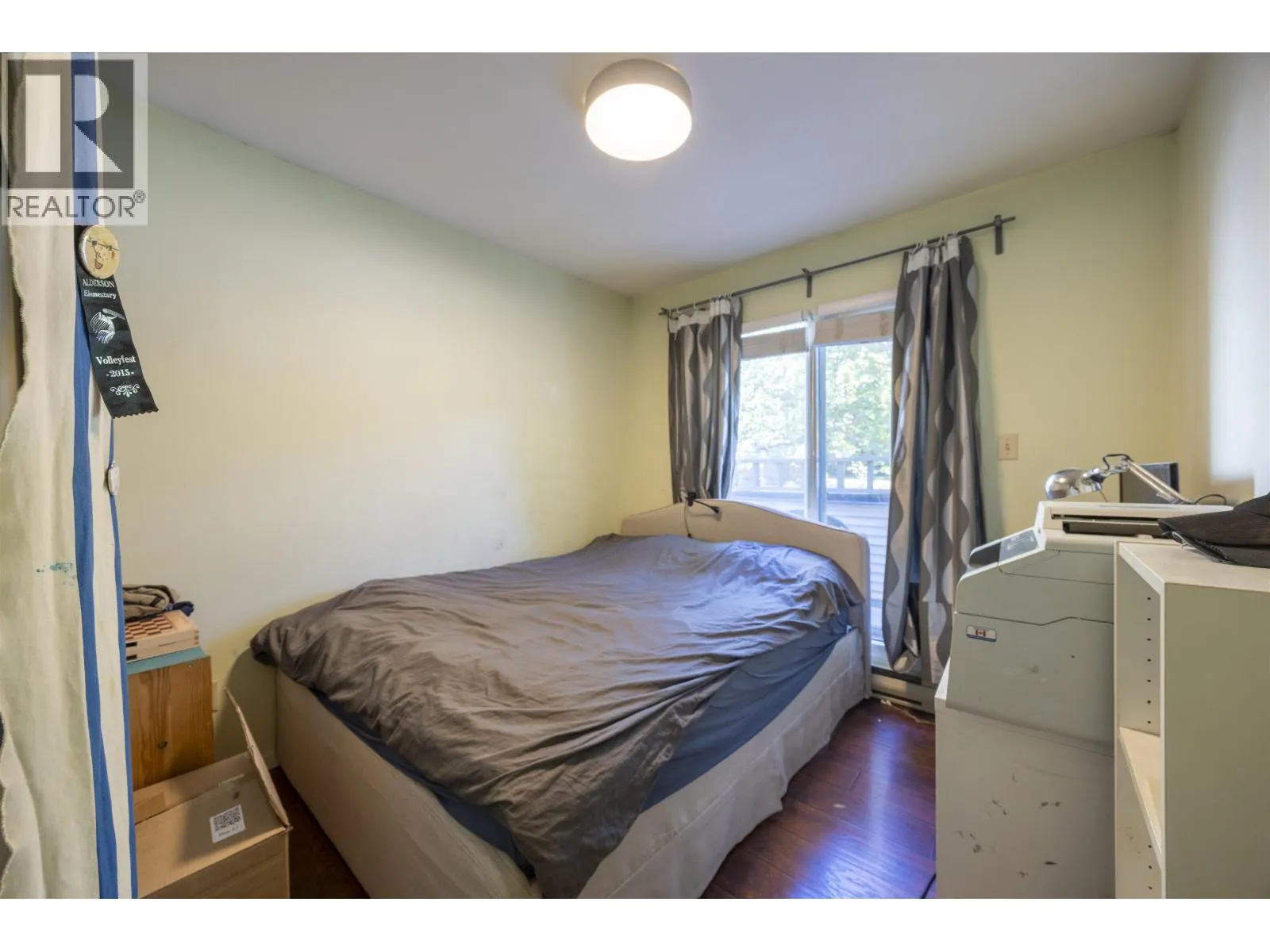 180 100 LAVAL STREET
