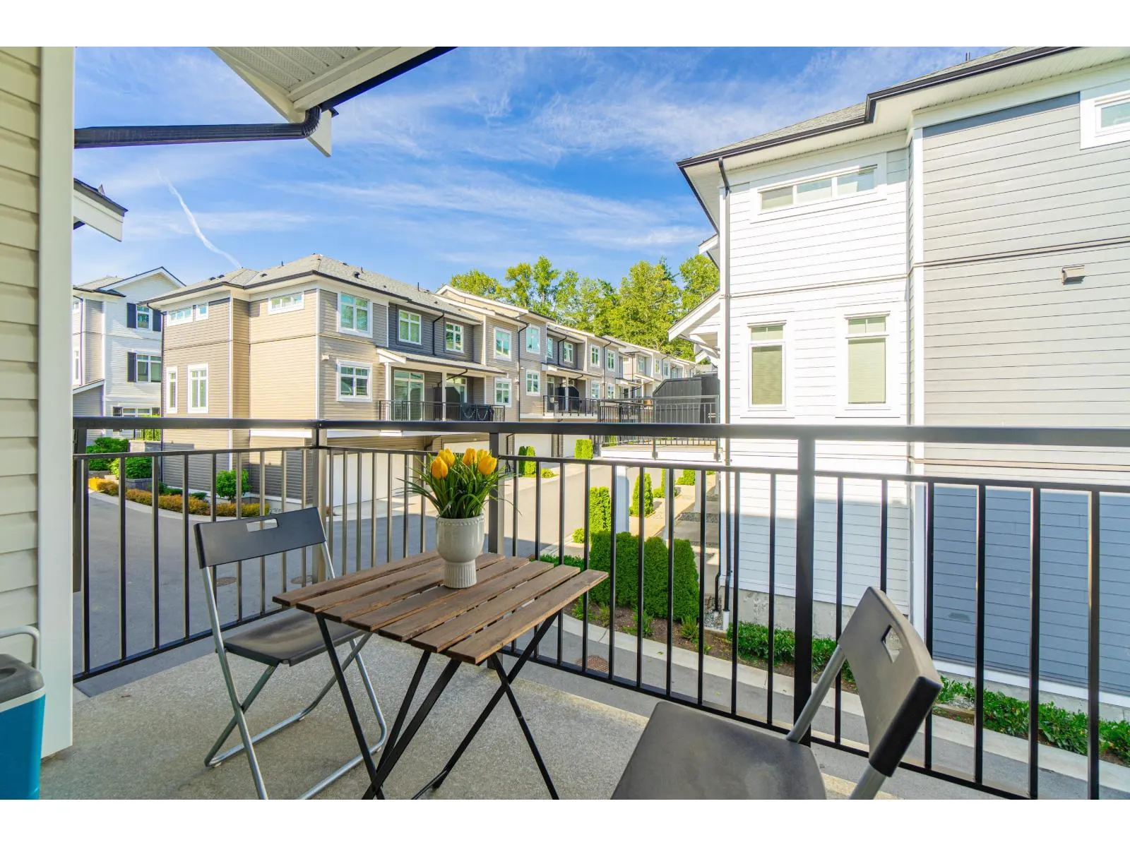 18 2070 OAK MEADOWS DRIVE