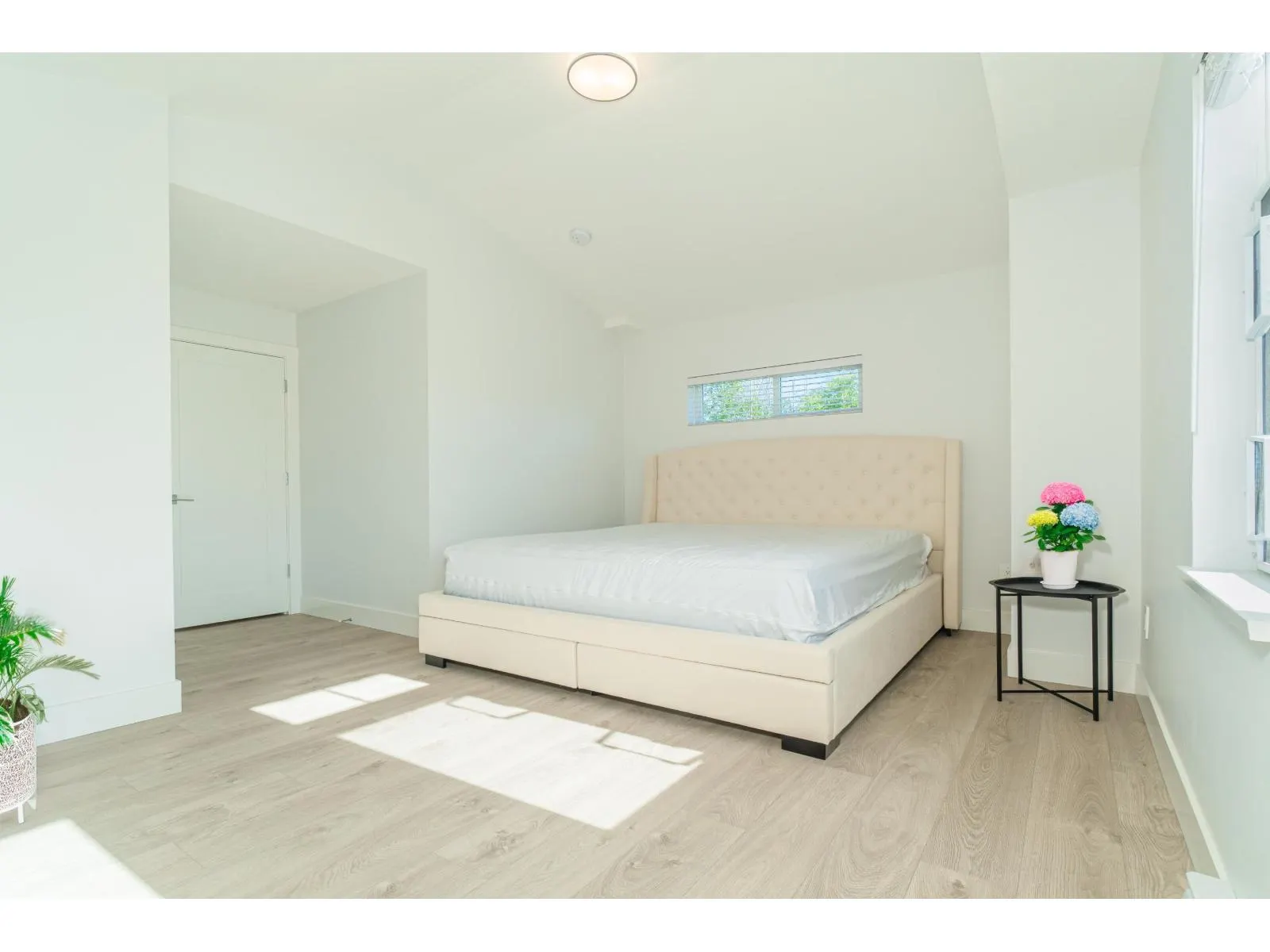 18 2070 OAK MEADOWS DRIVE