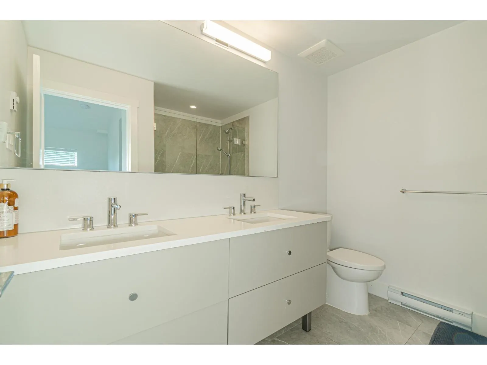 18 2070 OAK MEADOWS DRIVE