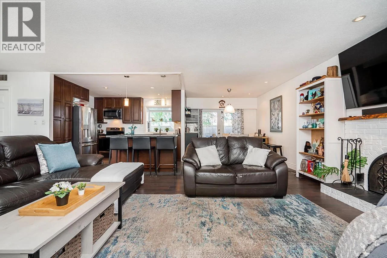 173 ENGLISH BLUFF ROAD