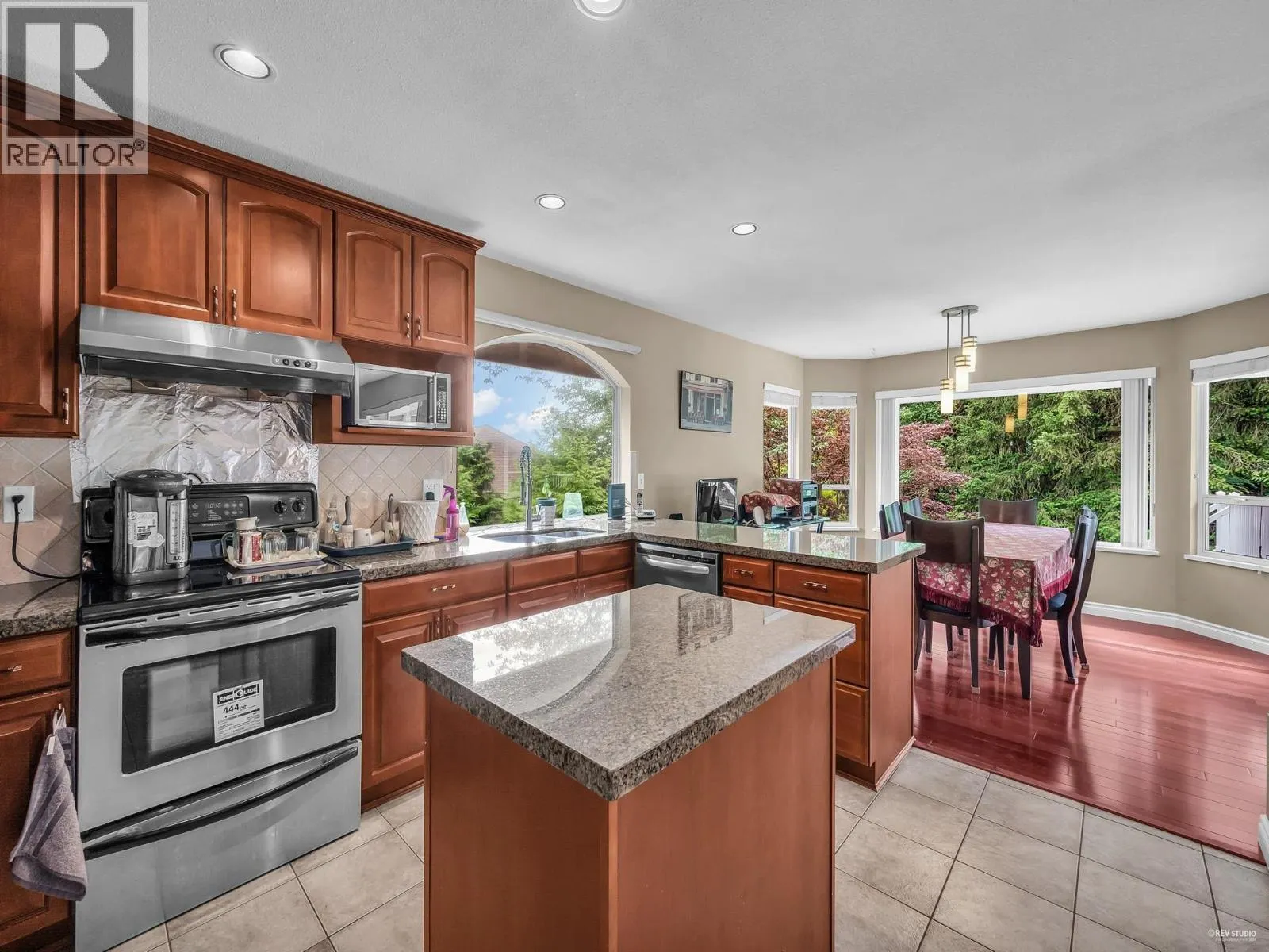 2620 LIMESTONE PLACE