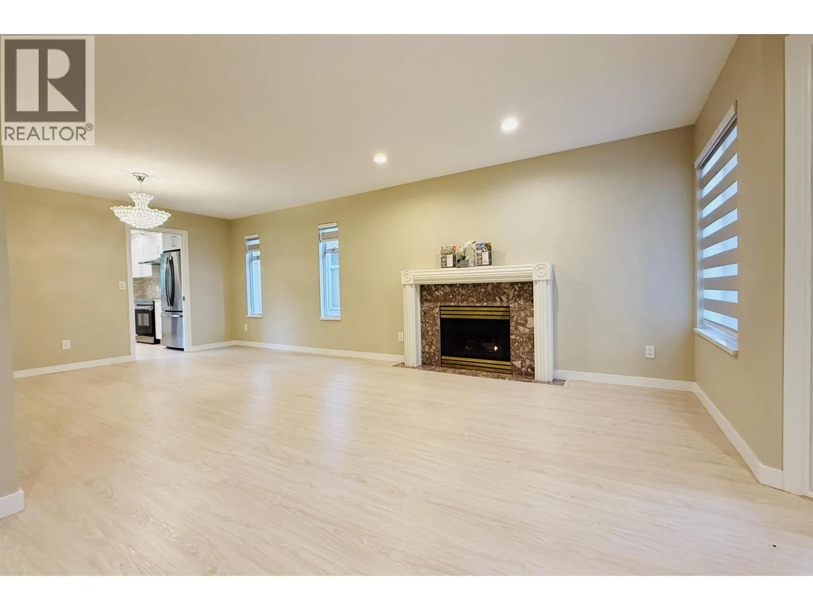 3 10000 FISHER GATE