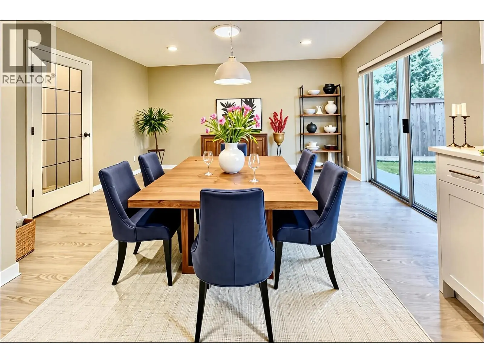 3 10000 FISHER GATE