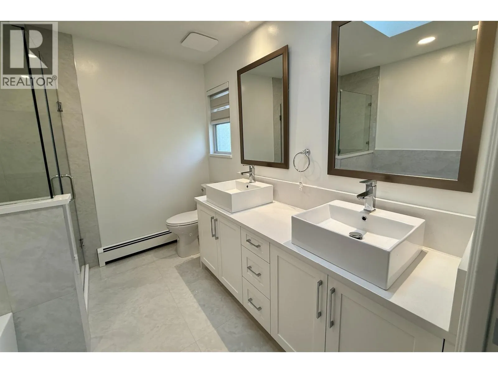 3 10000 FISHER GATE