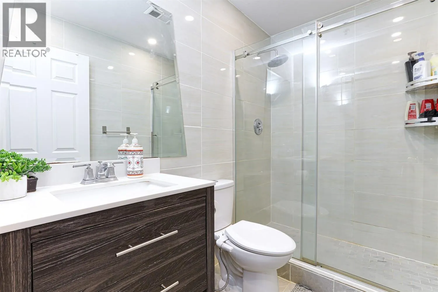 505 6737 STATION HILL COURT
