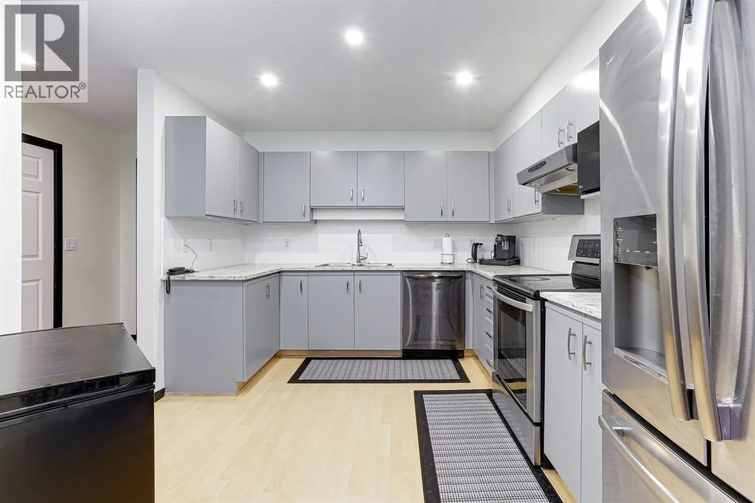 505 6737 STATION HILL COURT
