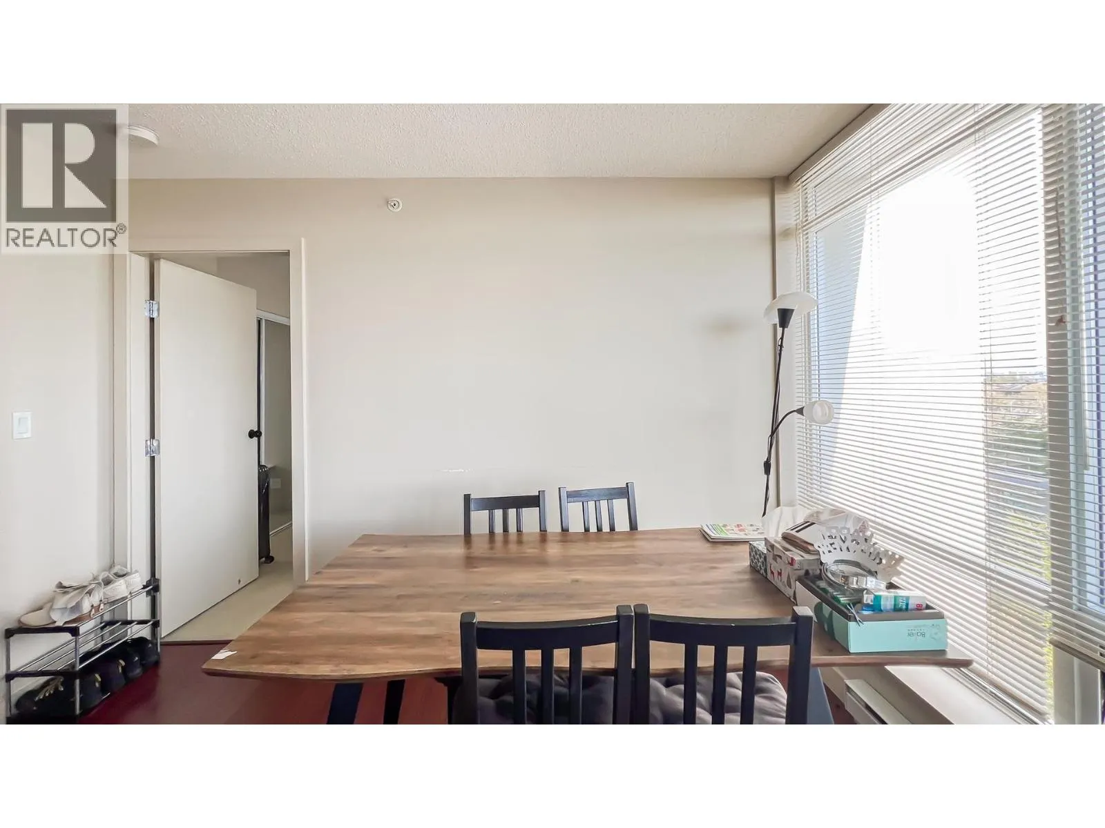 910 8280 LANSDOWNE ROAD