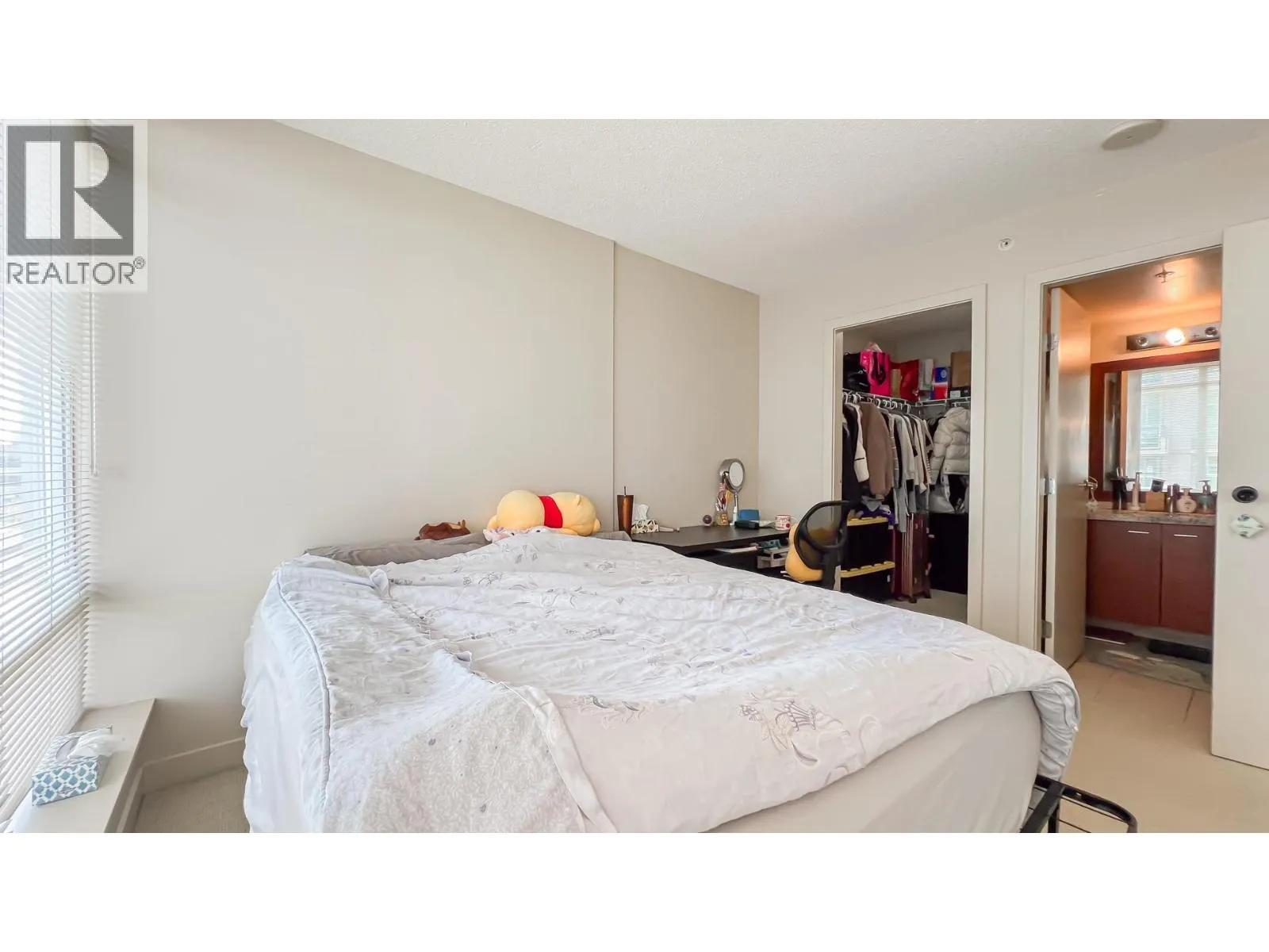 910 8280 LANSDOWNE ROAD