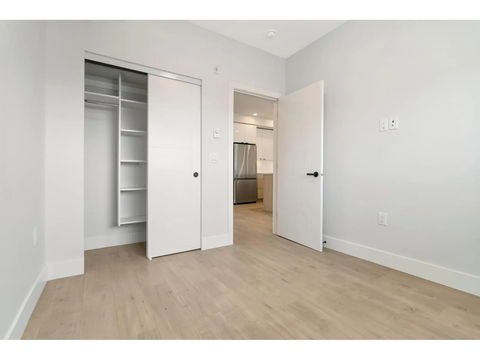 519 20061 FRASER HIGHWAY